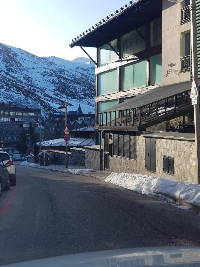 Apartamento Edificio Serraneu. Sierra Nevada. Granada Bagian luar foto