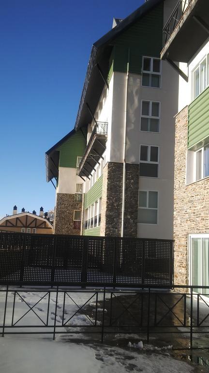 Apartamento Edificio Serraneu. Sierra Nevada. Granada Ruang foto