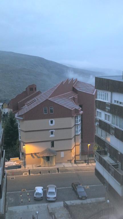 Apartamento Edificio Serraneu. Sierra Nevada. Granada Bagian luar foto